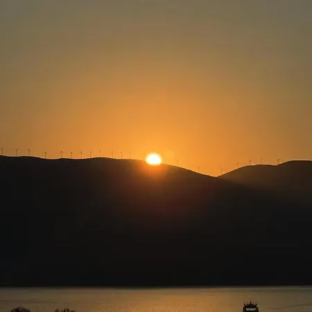 Ionian Retreat Tatil Evi *